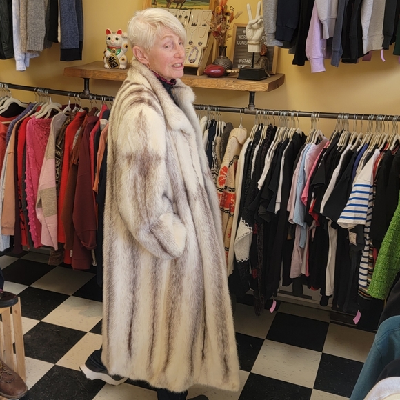 Mink Fur Coat - Picture 2 of 4